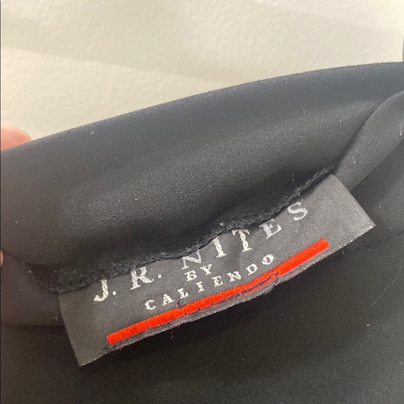 Black high rise float skirt - Picture 2 of 5